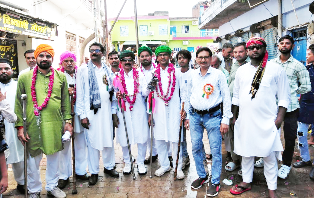 घाटमपुर के ताजिया जुलूस में गूंजी या हुसैन की सदाएं