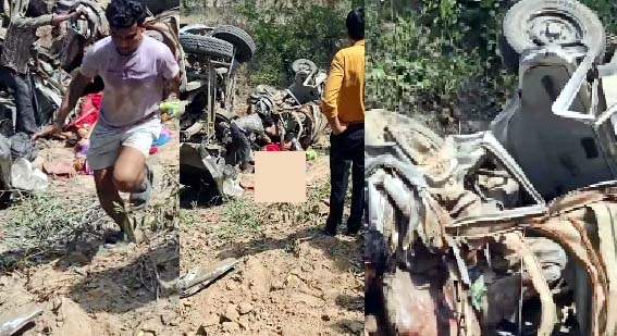बोलेरो और डंपर की जोरदार भिड़ंत, मासूम समेत तीन की मौत