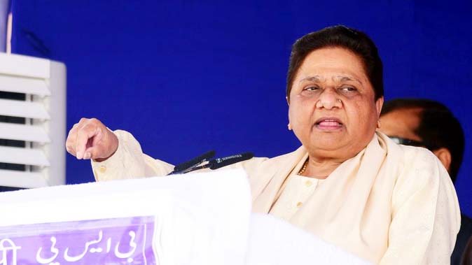 एसआईआर के नफा-नुकसान भांप रही बसपा