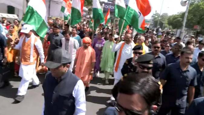 भाजपा के जन आक्रोश महिला पद यात्रा में गूंजा देख सपाई बिटिया घबराई