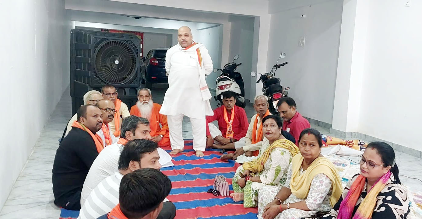 हिंदू महासभा की मासिक बैठक में राम मंदिर दानपात्र चोरी पर जताया रोष, राष्ट्रपति को ज्ञापन भेजने का ऐलान