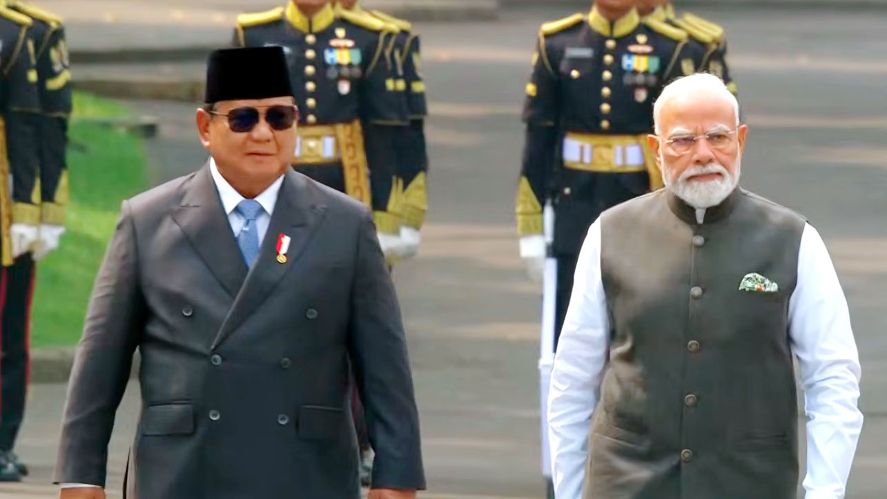 इंडोनेशिया में PM मोदी का सम्मान: मिसाइल खरीदने का समझौता, कृषि क्षेत्र में भी करार; ब्रह्मोस पर क्या फैसला?