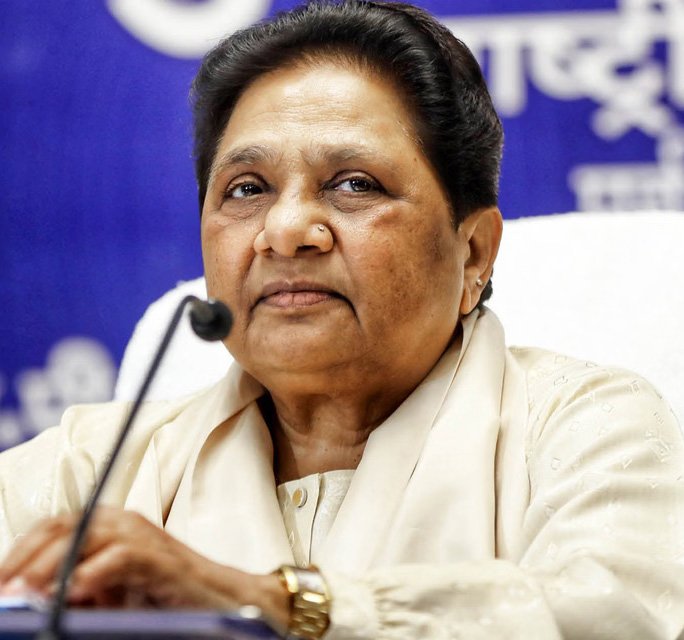 मायावती ने दिया बयान- मैं पूरी तरह स्वस्थ्य, आकाश आनंद अभी भी अपने ससुर के कहे में चल रहे हैं