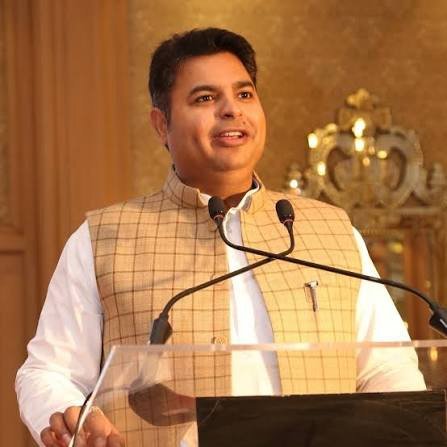 अखिलेश यादव के भरोसेमंद ब्राम्हण नेता प्रो. अभिषेक मिश्रा ने संभाली अग्रिम कमान