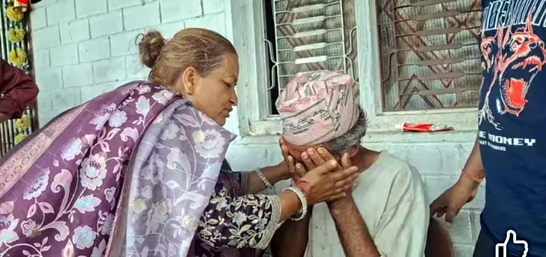 आपदा की घड़ी में बढ़ा मानवता का हाथ