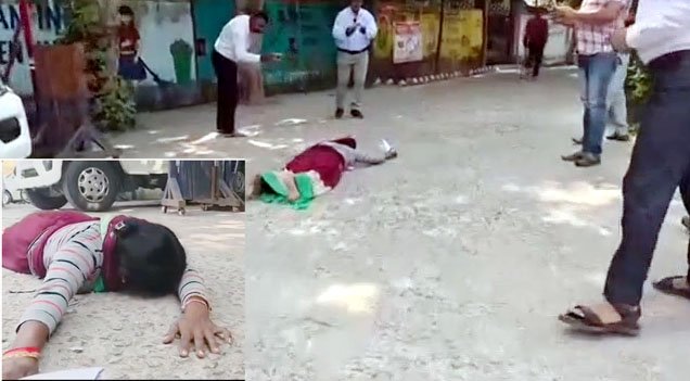 दंडवत होकर डीएम कार्यालय पहुंची महिला जेठ-देवर पर जमीन कब्जाने का आरोप